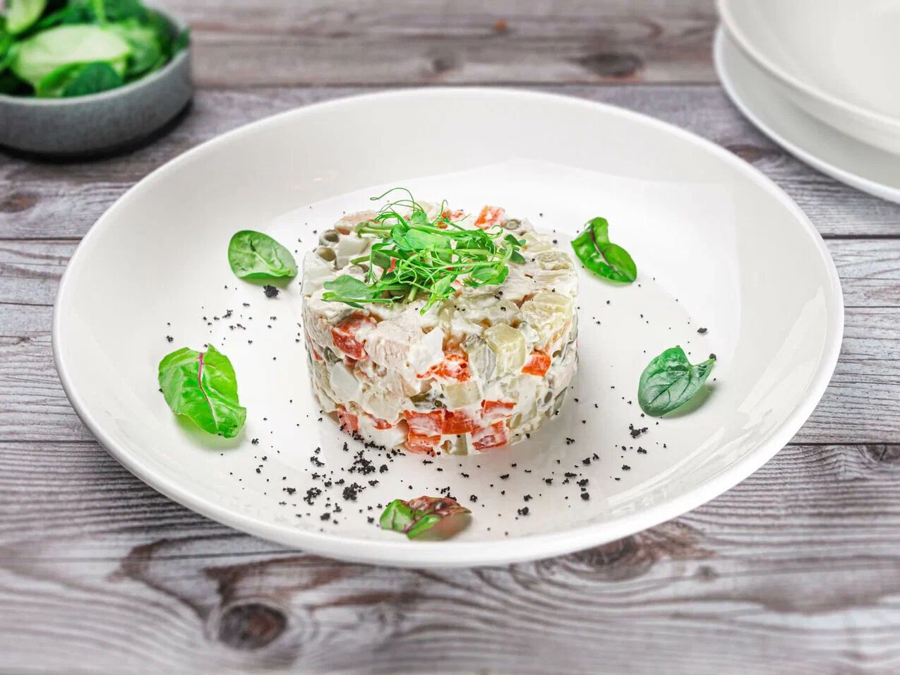 Салат «Оливье» (с курицей)